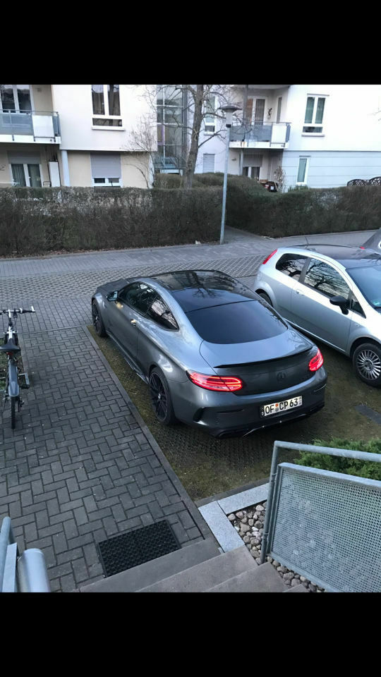 Schwarze Rückleuchten S205?
