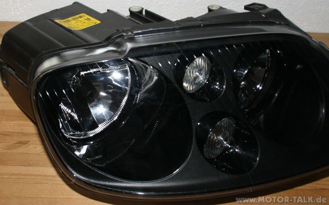 Schwarze Scheinwerfer