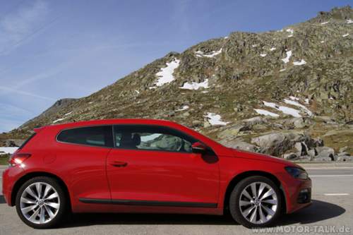 Scirocco-rot-alpen-gotthard