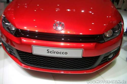 Roter-rocco-front