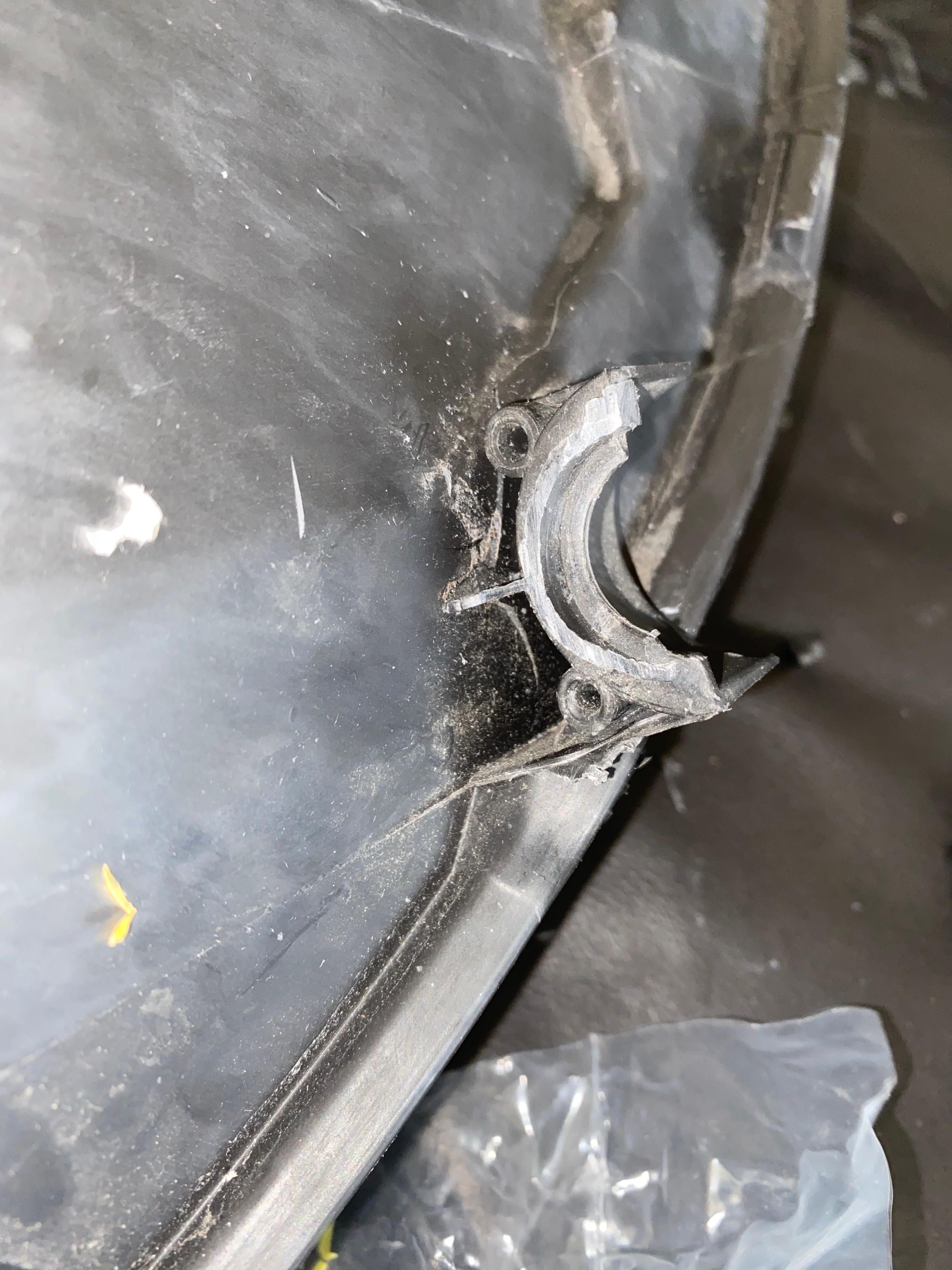 Seat 1P Scheinwerferhalter reparieren