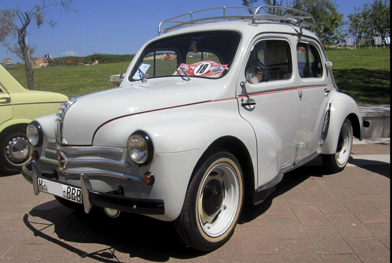 Der Gegenentwurf zum mehrheitlich staatlichen Seat: Fasa produzierte ab 1953 Renault-Modelle in Lizenz. Es begann mit dem Renault 4CV-Derivat "4/4"