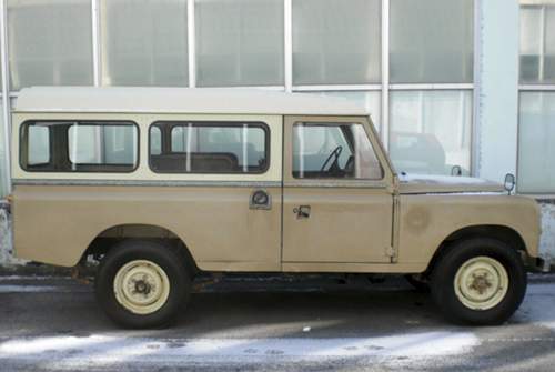 Santana ist nicht nur ein Hippie-Gitarrengott. Der Lizenznehmer von Land Rover hatte ab 1982 einen Defender im Programm: den Santana Cazorla