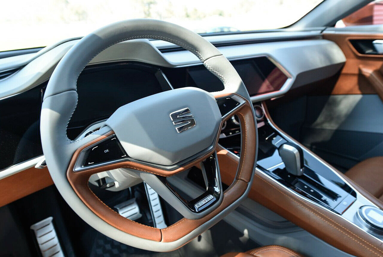 Das Cockpit greift zwar Stilelemente des Leon auf, wirkt aber futuristisch