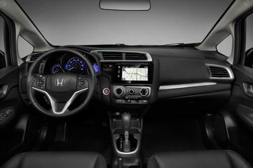 Cockpit des amerikanischen Honda Fit: Beim deutschen Jazz erwarten wir keine großen Abweichungen