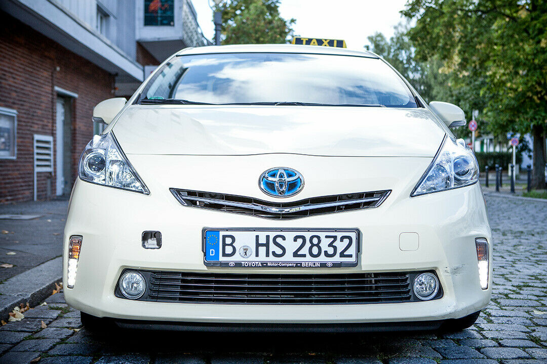Dem Toyota Prius Hybrid will er treu bleiben, er ist bequem und wirtschaftlich