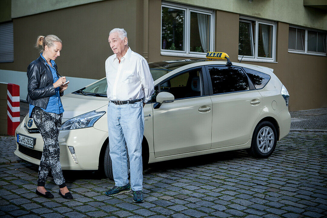 Berlin ältester Taxifahrer im Gespräch mit unserer Autorin