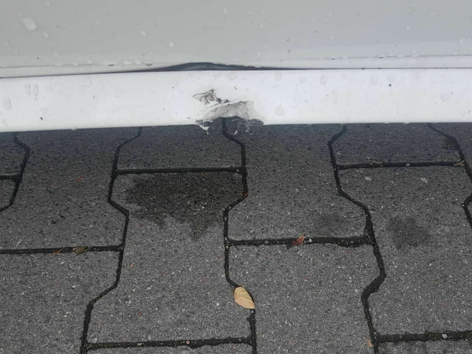Seitenschweller demoliert