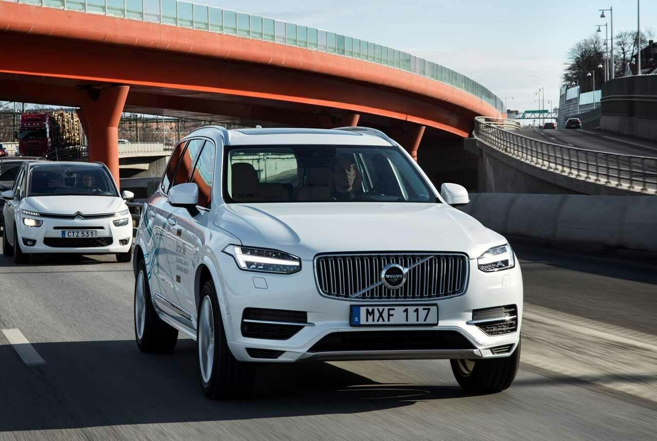 Ab 2017 erprobt Volvo teilautonome Fahrzeuge auf den Straßen von London und Göteborg