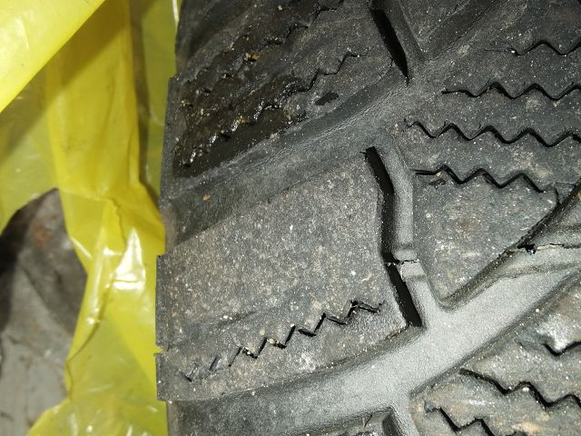 Seltsame Abnutzung Winterreifen