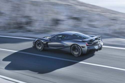 Im Rimac Concept 2 sorgen vier E-Motoren für eine Systemleistung von bis zu 1.914 PS und 2.300 Newtonmeter Drehmoment