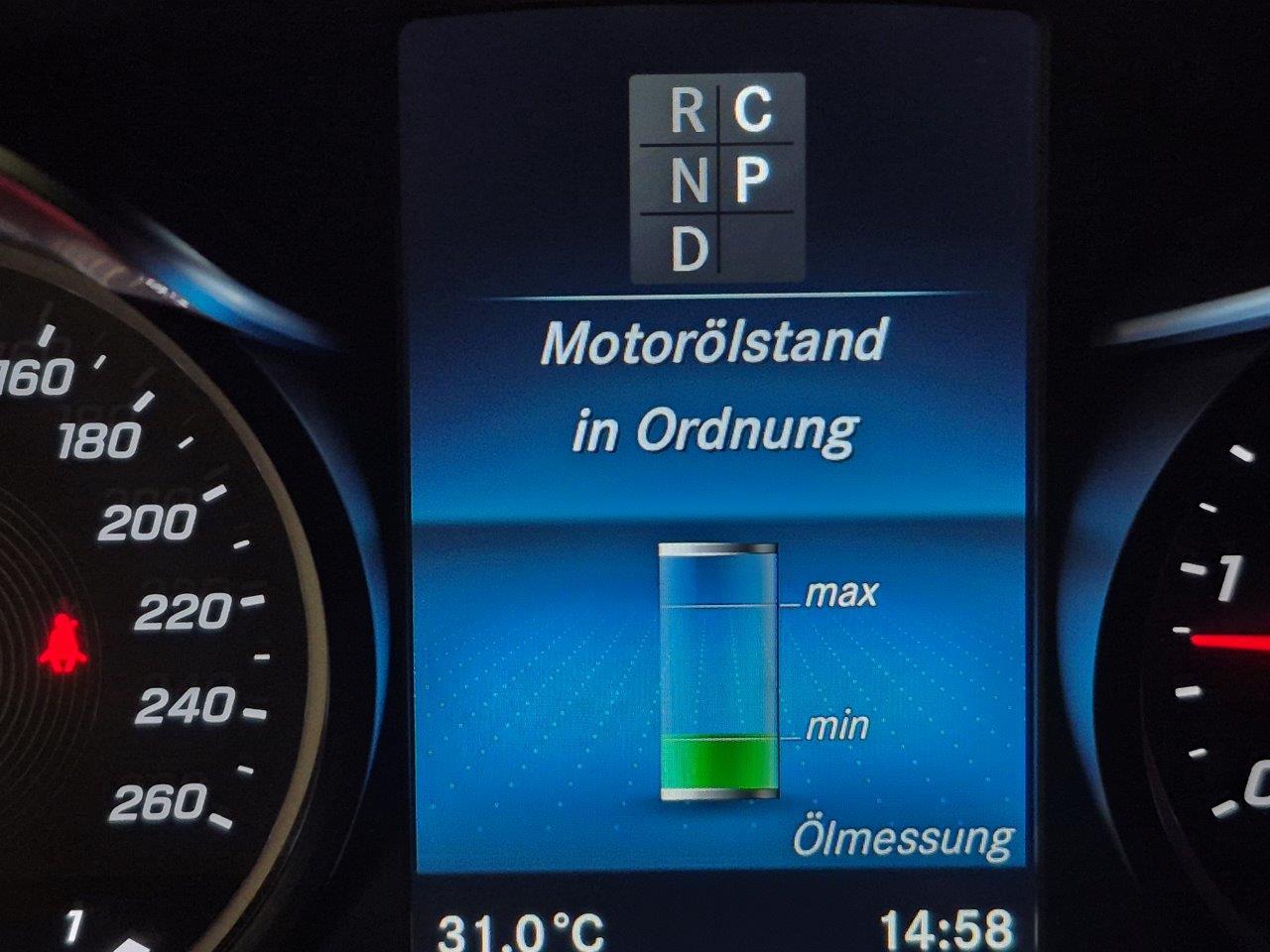 Service B beim V220CDI Mopf I zu wenig Motoröl eingefüllt?