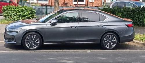 Superb 4 Limo