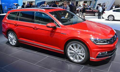 Vw-passat-variant-r-line-2014-16.jpg