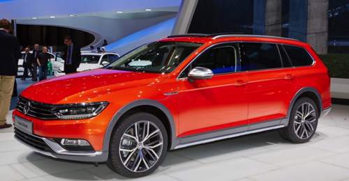 2015-volkswagen-passat-alltrack-goes-on-sale-in-germany-from-38550-96586_1.jpg