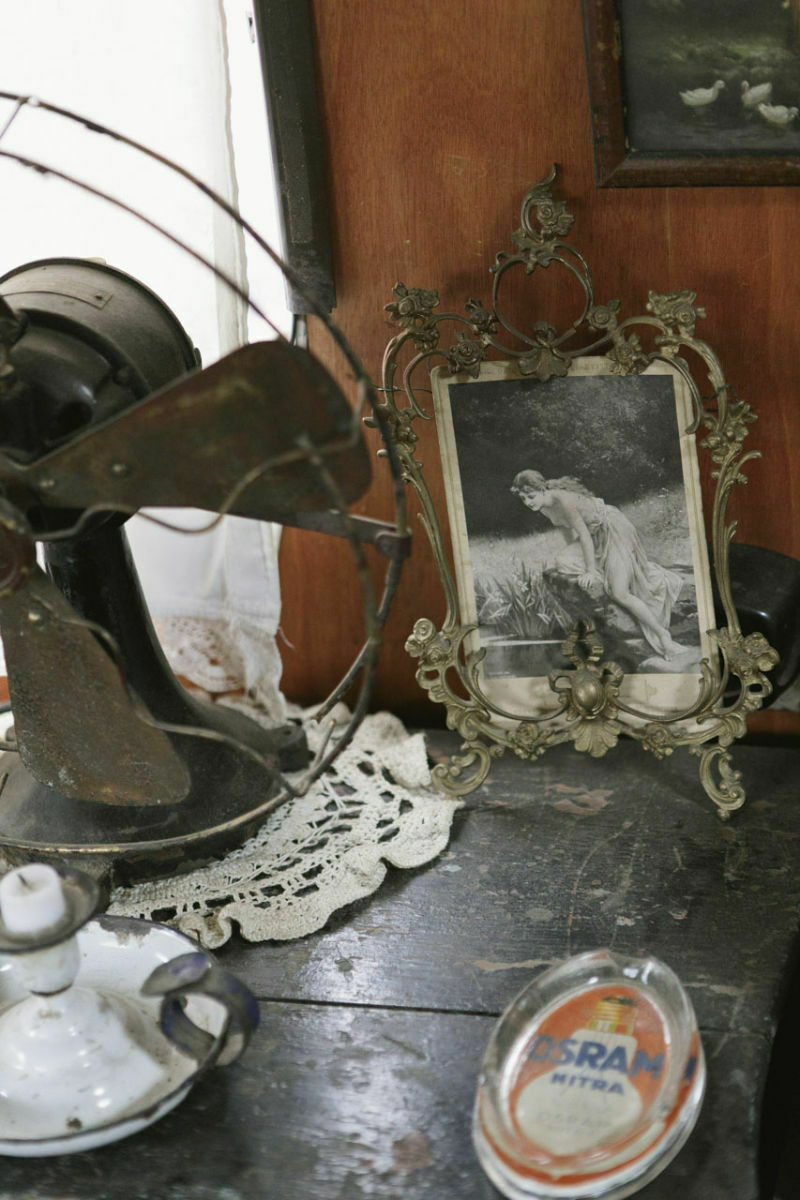 Liebevoll-kitschig: Jakobs Wohnstätte ist ausgestattet mit jeder Menge nostalgischer Utensilien