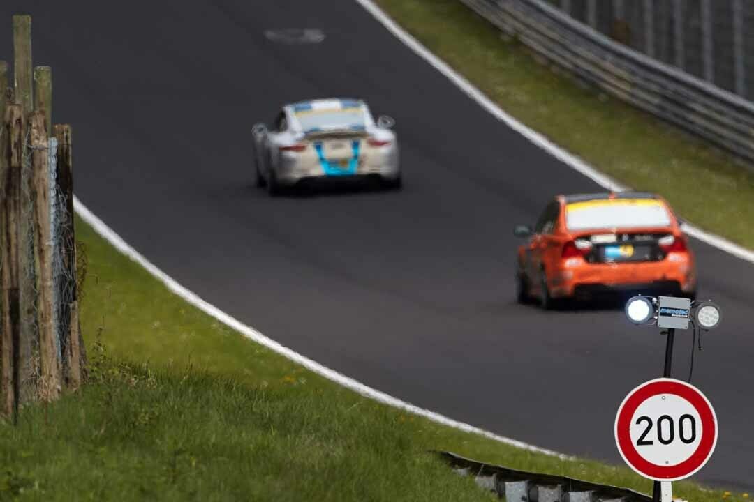 Nach einem schweren Unfall im März 2015 gibt es neue Sicherheitsvorschriften auf dem Nürburgring