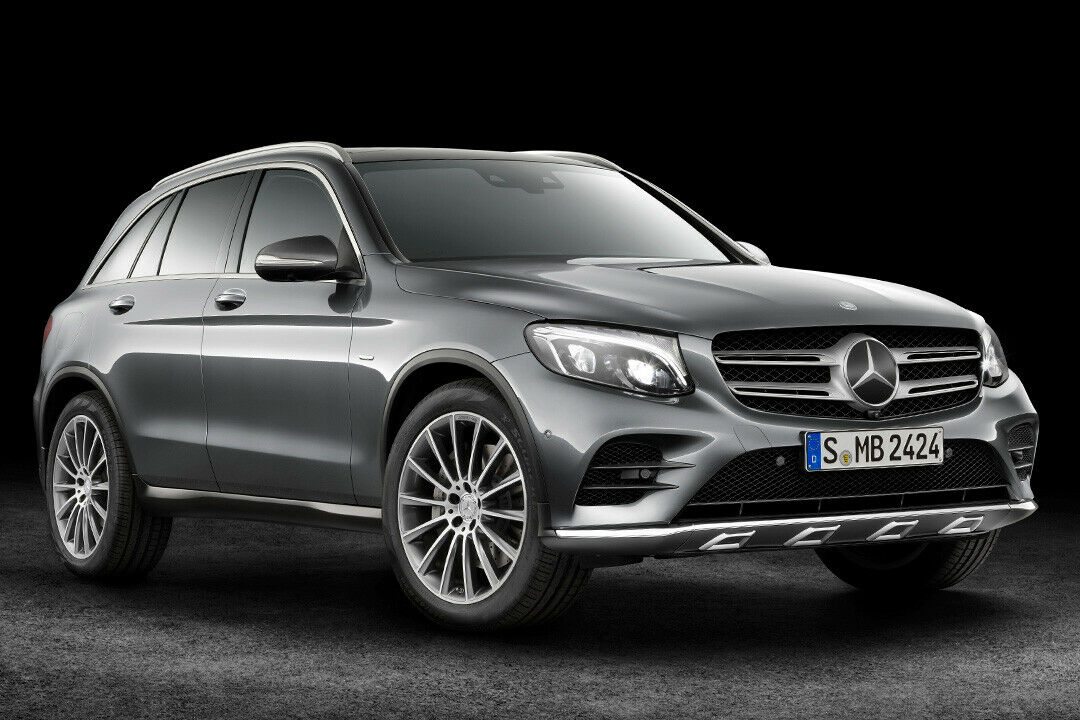 Die Stoßfänger des Mercedes GLC gibt es in drei Varianten: Basis, Offroad und AMG
