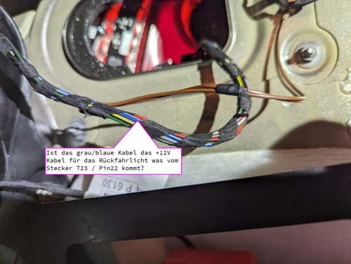 +12V vom Rückfahrlich? Stecker T22 Pin22