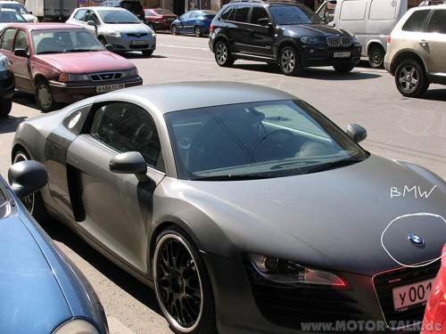 Audi-r8-bmw-front