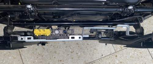 W212 halbmech Vordersitz elektr Anschluß