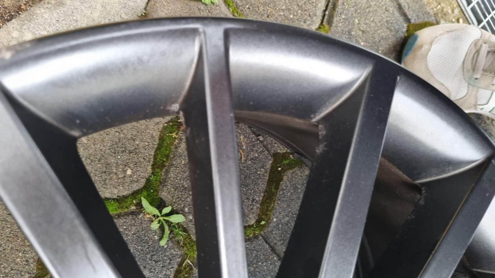 Skoda Leichtmetall Räder Turini Octavia III 5E 18 Zoll 225/40 : Biete