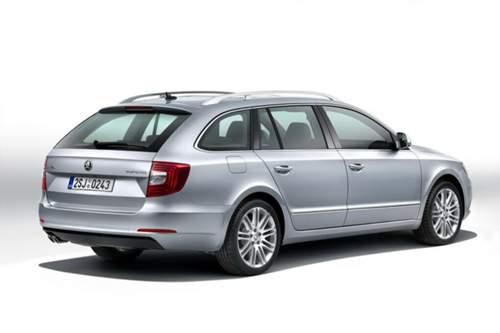 Als "Combi" fasst der Skoda Superb unverändert bis zu 1.865 Liter Gepäck