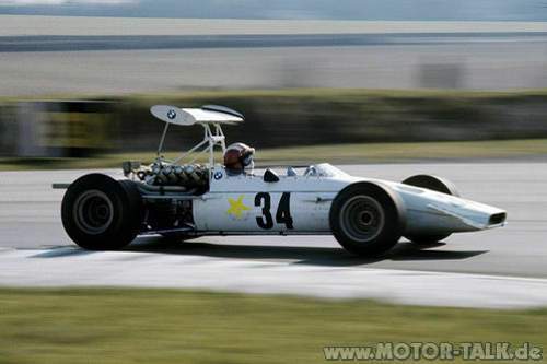 Jo-siffert-im-lola-102-bmw