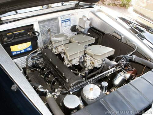 Pegaso-z102-b-2-8-touring-thrill-2