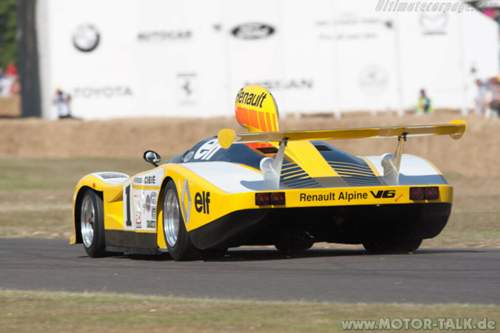 Renault-alpine-a443