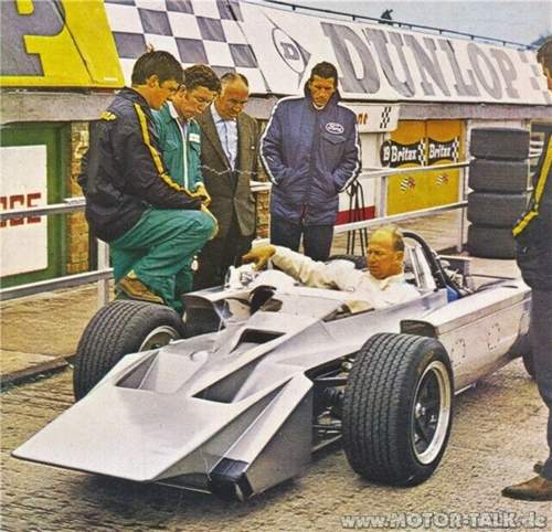 Cosworth-01