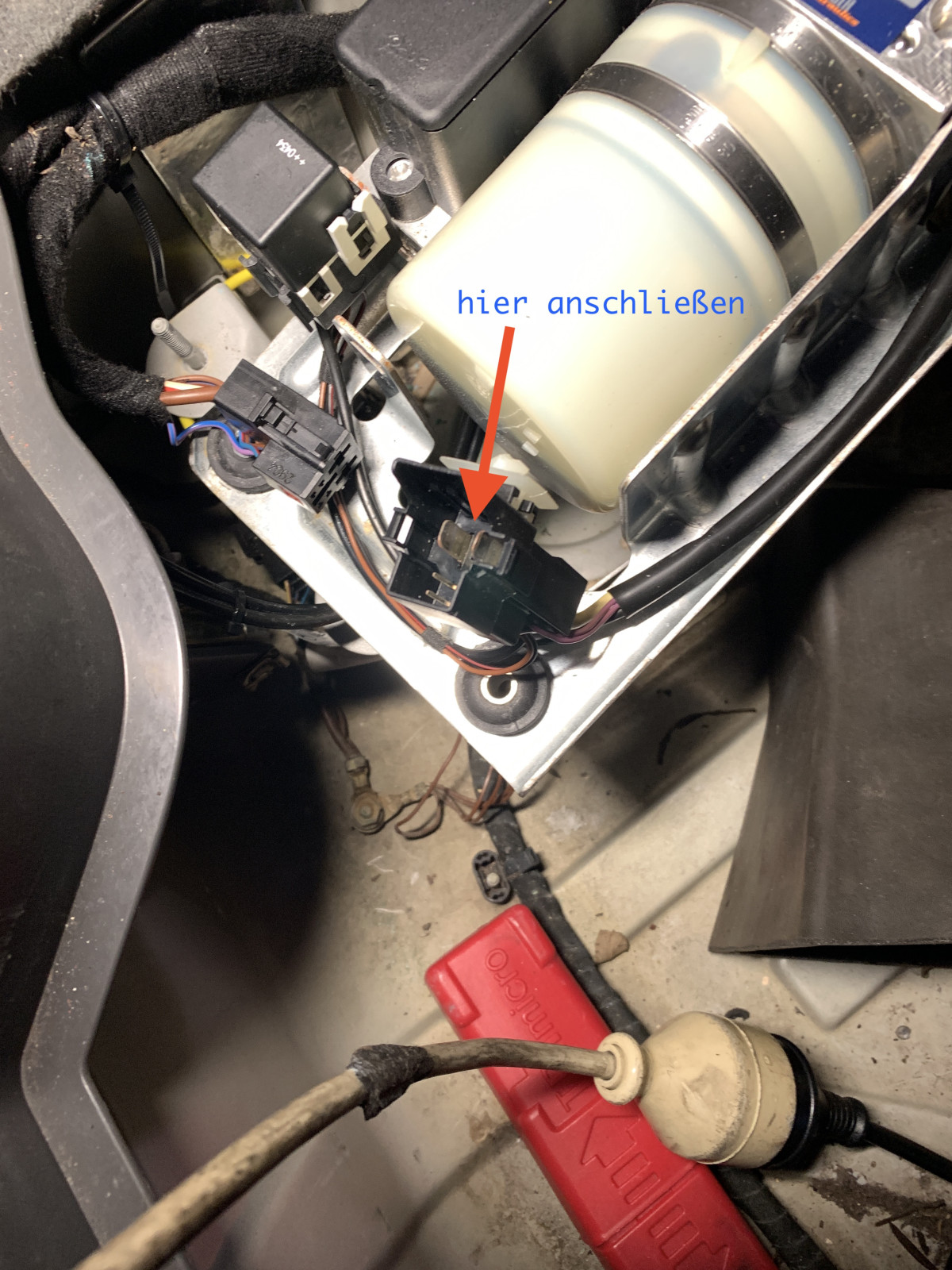 SL R 230 BJ 12-2003 Dachhydraulik Druckverlust oder Hydraulikzylinder intern undicht