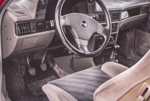 Opel Kadett GSI: Cockpit