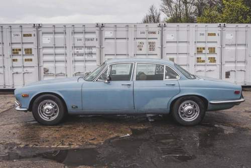 Oliver Rebel fand den Jaguar ohne große Historie bei einem Porsche-Fan, der ihn als Winterauto gekauft hatte