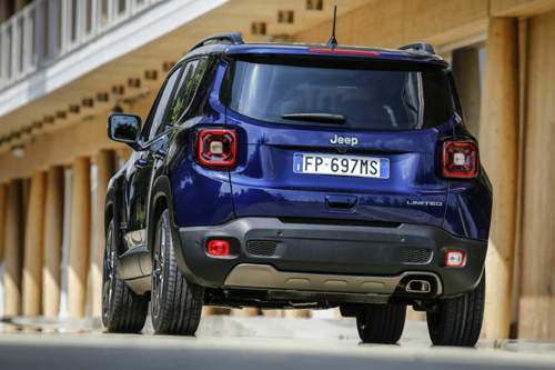 Neben dem Einstiegs-Dreizylinder steht im Jeep Renegade ein 1,3-Liter-Vierzylinder-Benziner mit 150 oder 180 PS bereit. Daneben gibt es drei Diesel-Varianten