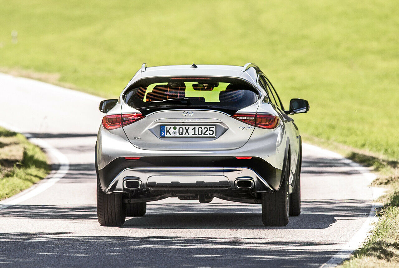 Der Infiniti QX30 teilt sich die Basis mit dem Mercedes GLA