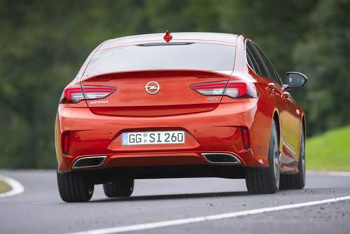 Das Kürzel GSI prangte zuletzt am Corsa D, jetzt trägt der Insignia B es auf der Heckklappe