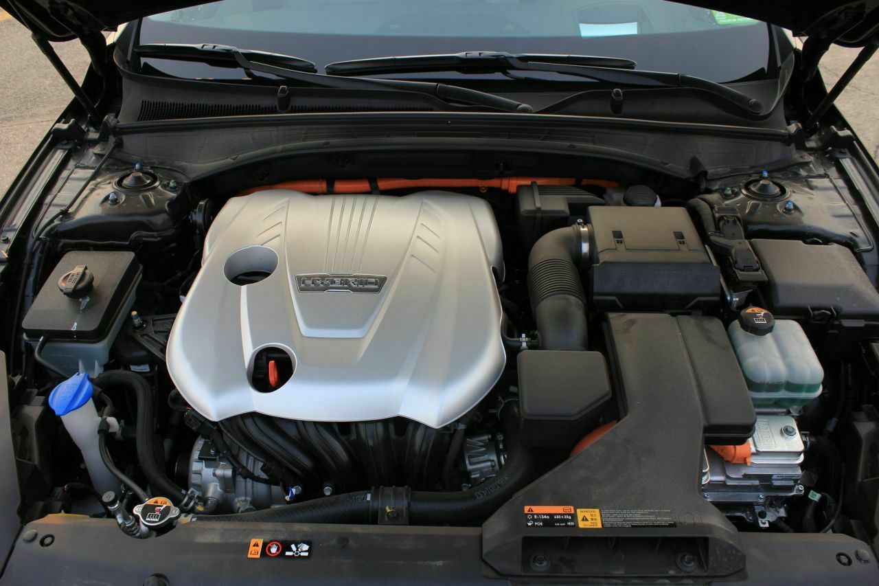 Die Hybrid-Version des Kia K7 kombiniert einen 160-PS-Benziner mit einem Elektromotor