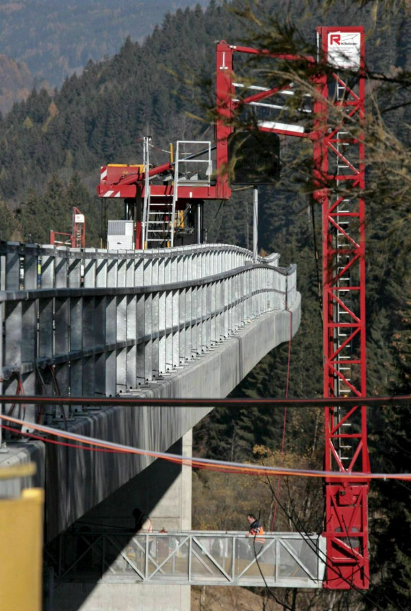 Instandhaltung und Ausbau der österreichischen Autobahnen werden komplett aus der Nutzungsgebühr bezahlt