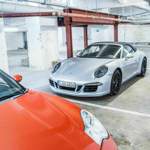 In der Garage herrschen in punkto Licht keine Idealbedingungen. Mit langer Belichtungszeit und einem Stativ funktioniert es aber auch hier