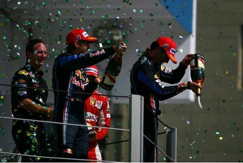 so-koennen-die-kandidaten-weltmeister-werden-ferrari-vs-red-bull-gp-brasilien-2010-f498x333-f4f4f2-c-bdbc7304-427333
