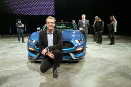 MOTOR-TALK-Reporter Carsten Paulun auf der Messe in Detroit