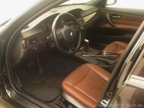 Leder-dakota-braun-mit-wurzelholz-interieur