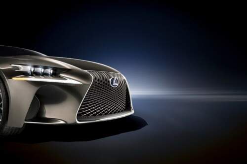 Neuer Lexus-Grill