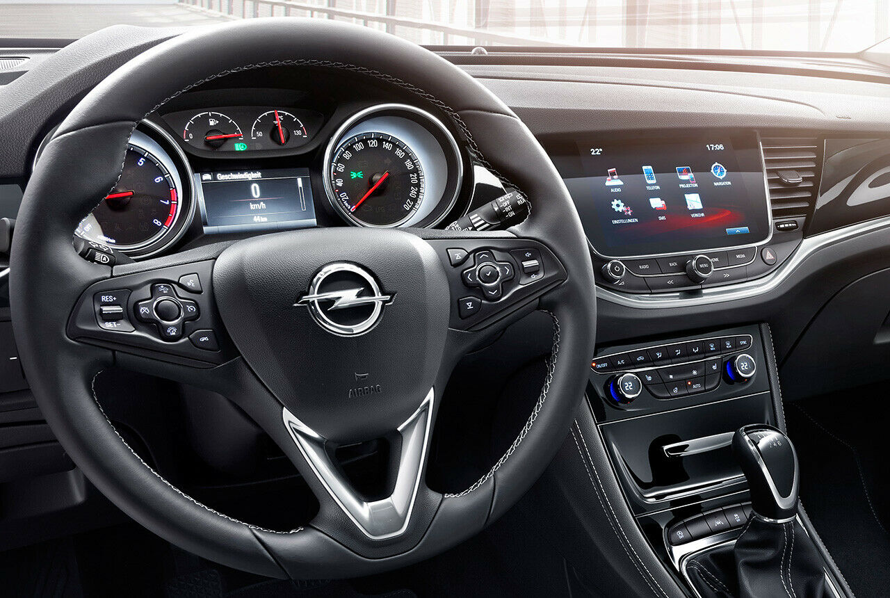Opel Astra: Cockpit