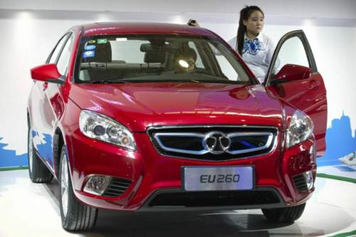 Elektroauto von BAIC auf der Pekinger Automesse 2016. Der Hersteller kooperiert mit Daimler