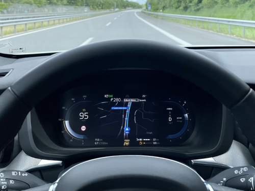 2.1 während der Fahrt mit aktivem Navi