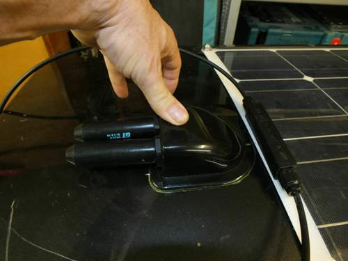 Solarkabel Durchführung Dachbox oben ver