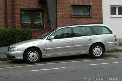 Opel-omega-b-caravan