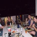 Gemütlicher Abend mit Wasserpfeife und Bier
